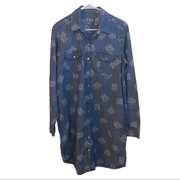 GAP Denim Pearl Button Up Dress w/Paisley Design & Pockets - Picture 2 of 7